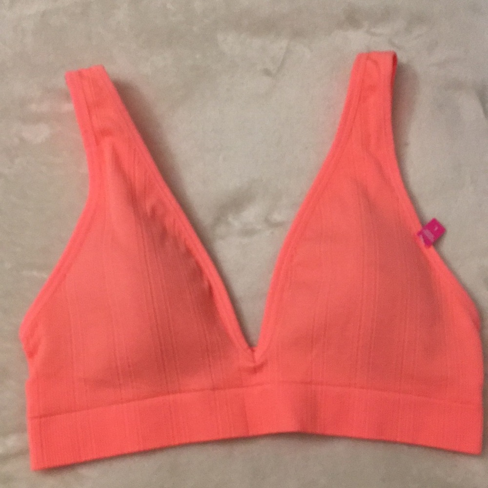 VS Pink sports bra with removable padding size L